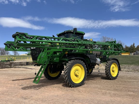 2024 John Deere 410R Equipment Image0