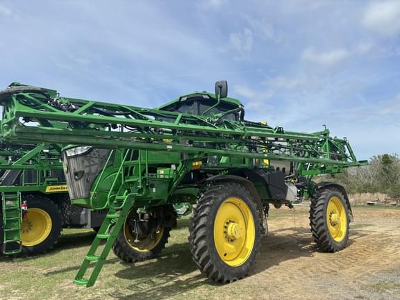 Image of John Deere 410R equipment image 1