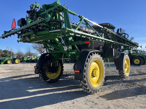 Image of John Deere 410R equipment image 4