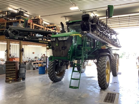 Image of John Deere 410R Primary image