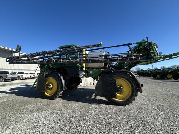 Image of John Deere 410R equipment image 3