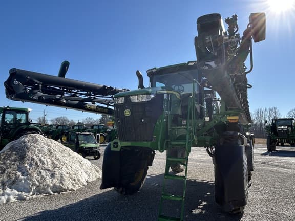 Image of John Deere 410R equipment image 2