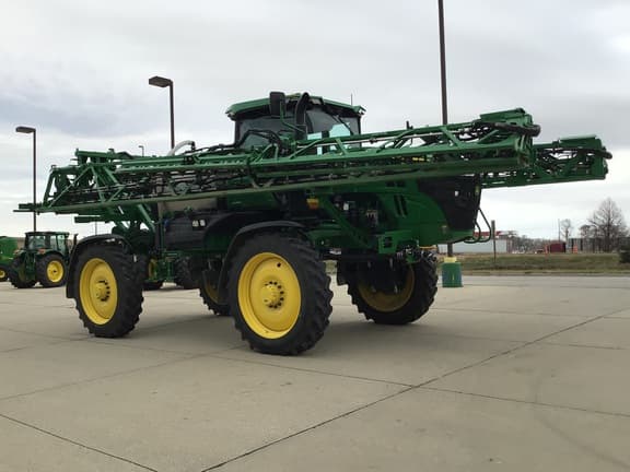 Image of John Deere 410R equipment image 2