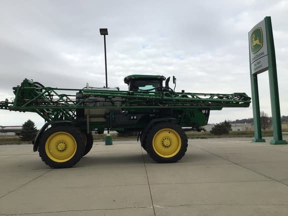 Image of John Deere 410R equipment image 4