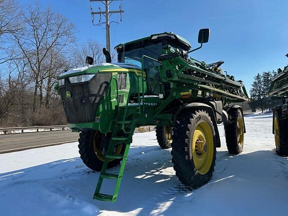 Image of John Deere 410R equipment image 1