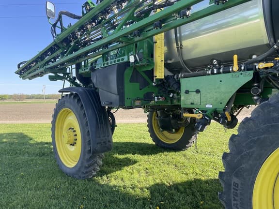 Image of John Deere 410R equipment image 4