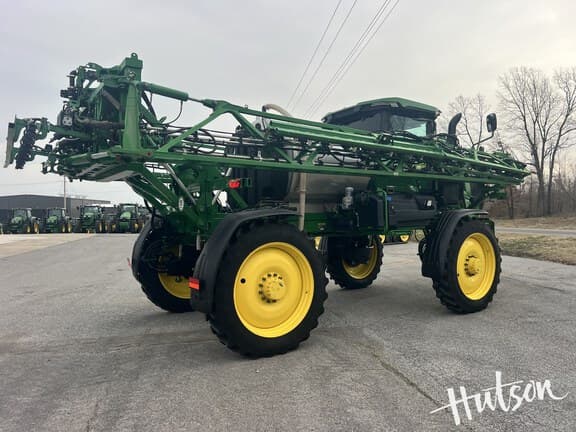 Image of John Deere 410R equipment image 2