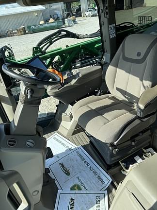 Image of John Deere 410R equipment image 4