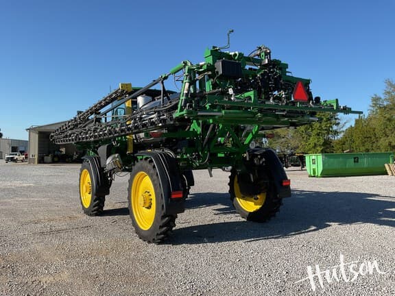 Image of John Deere 410R equipment image 3