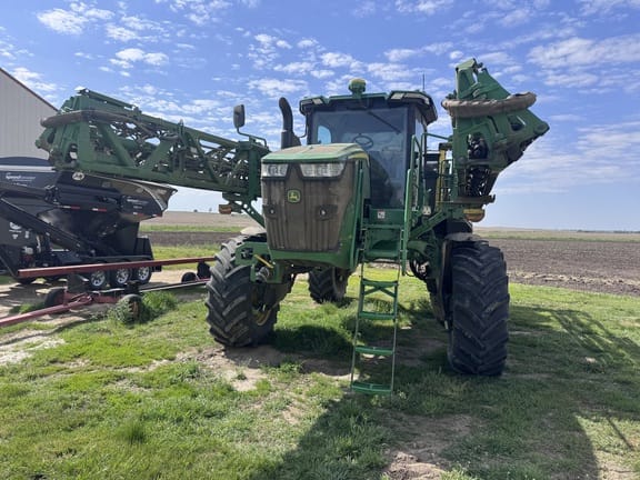 2024 John Deere 410R Equipment Image0