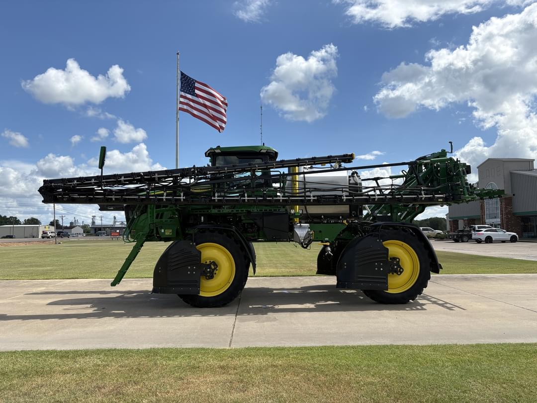 Image of John Deere 410R Image 1