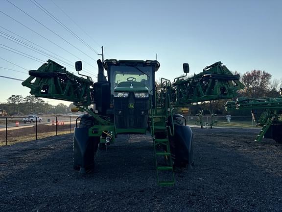 Image of John Deere 410R equipment image 2