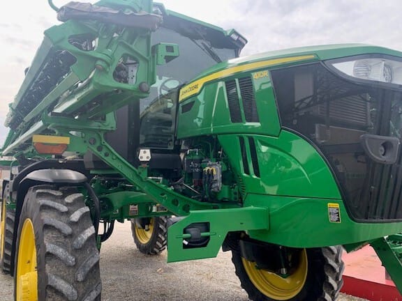 2024 John Deere 410R Equipment Image0