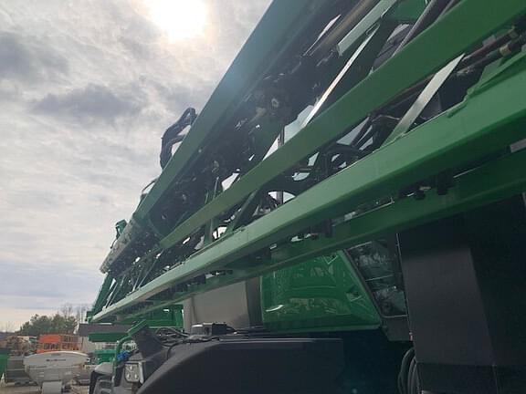 Image of John Deere 410R equipment image 3