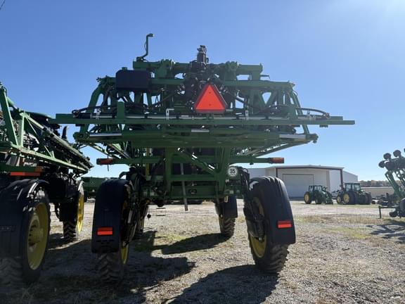 Image of John Deere 410R equipment image 3