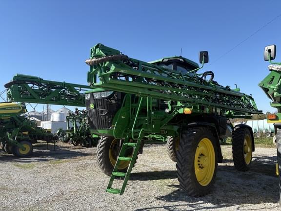 Image of John Deere 410R equipment image 2