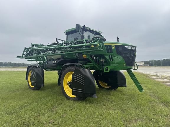 Image of John Deere 410R equipment image 2