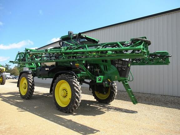 Image of John Deere 410R equipment image 4