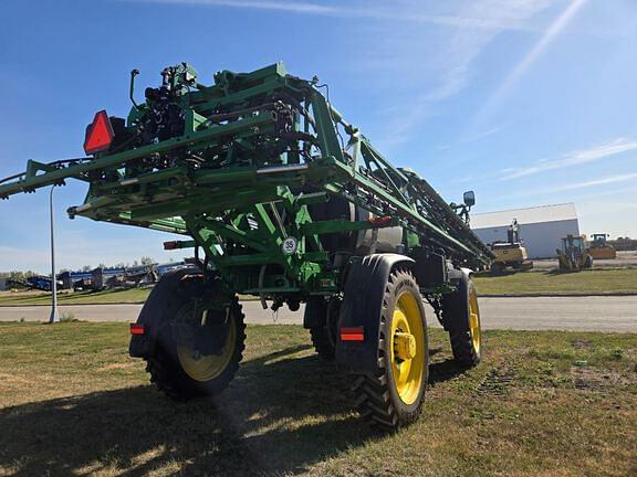 Image of John Deere 410R equipment image 2