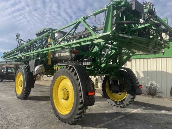 Image of John Deere 410R equipment image 2