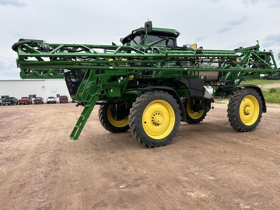 2024 John Deere 410R Equipment Image0