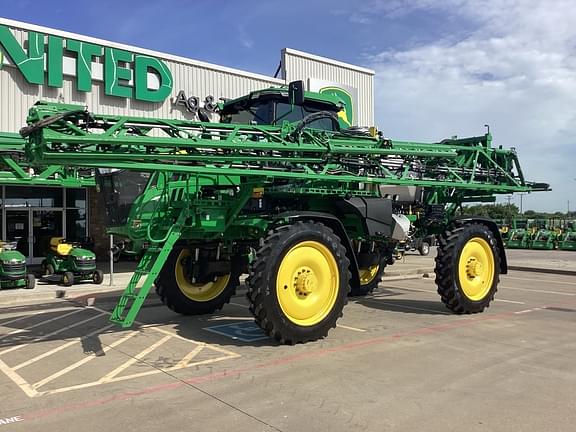 Image of John Deere 410R equipment image 1