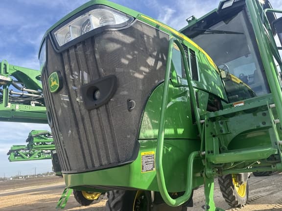 Image of John Deere 410R equipment image 3