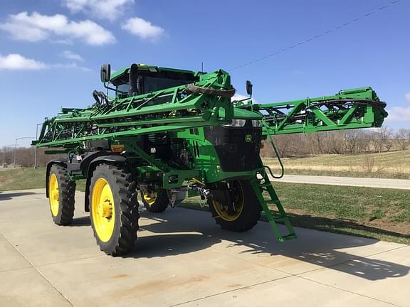 Image of John Deere 410R Primary image