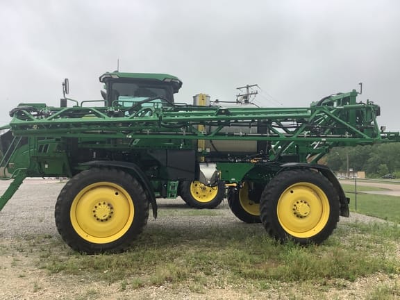 2024 John Deere 410R Equipment Image0