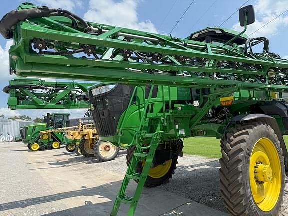 Image of John Deere 410R Primary image
