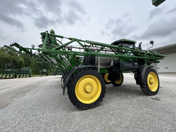 Image of John Deere 410R equipment image 4