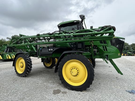 Image of John Deere 410R equipment image 2