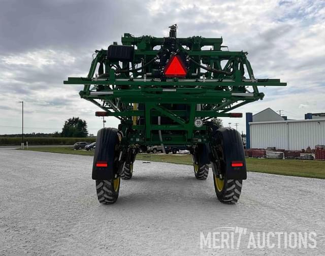 Image of John Deere 410R equipment image 3
