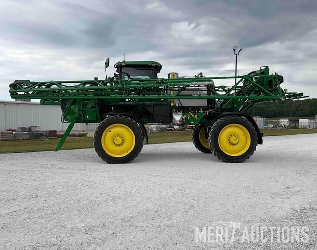 Image of John Deere 410R equipment image 1