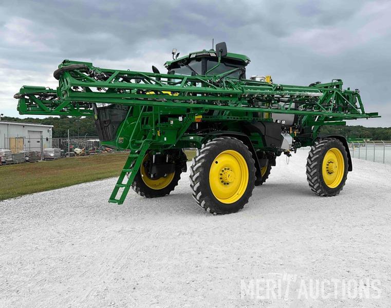 Image of John Deere 410R Primary image