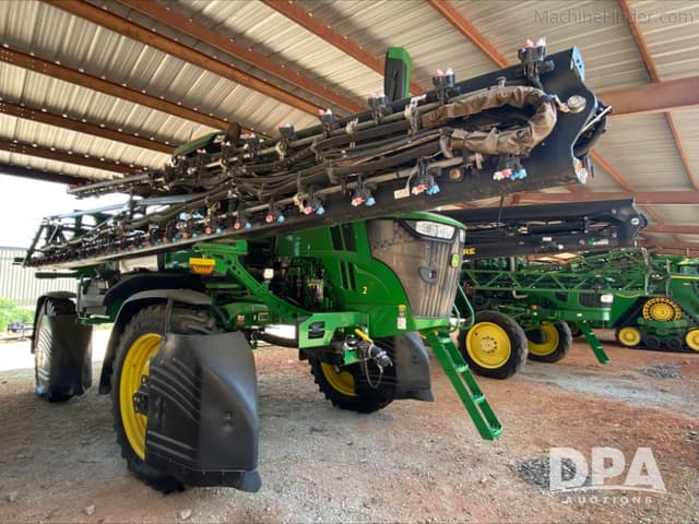 Image of John Deere 410R equipment image 1