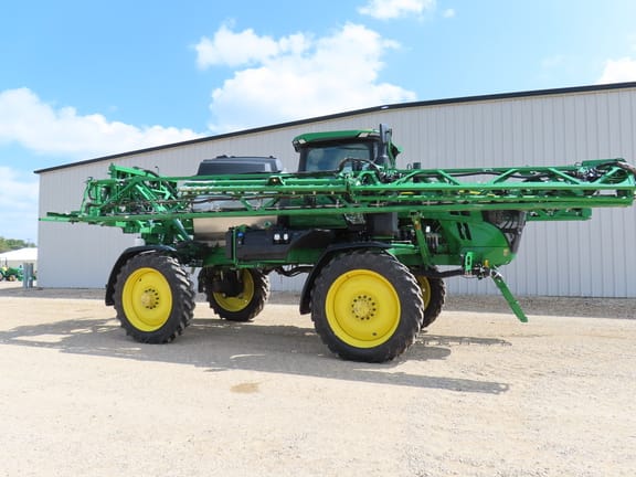 Main image John Deere 412R
