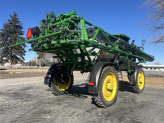 Image of John Deere 412R equipment image 4