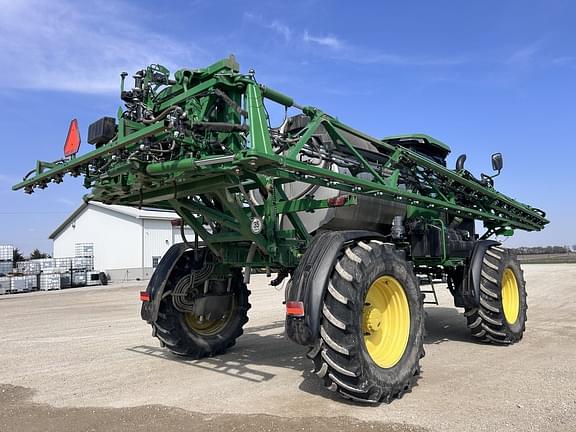 Image of John Deere 412R equipment image 3