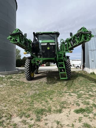 Image of John Deere 412R equipment image 3