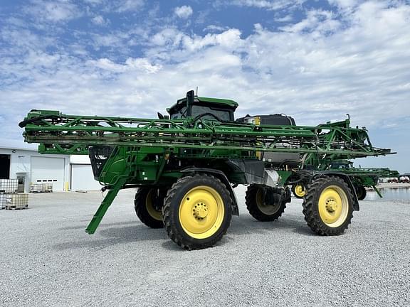 Image of John Deere 412R equipment image 1