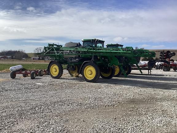 Image of John Deere 412R equipment image 3