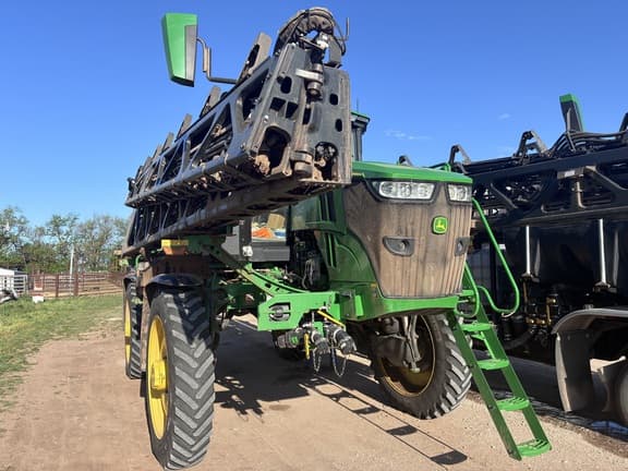 Image of John Deere 412R equipment image 1