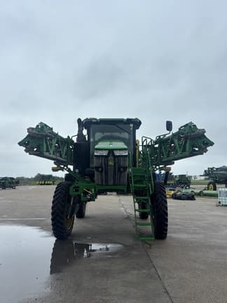 Image of John Deere 412R equipment image 3