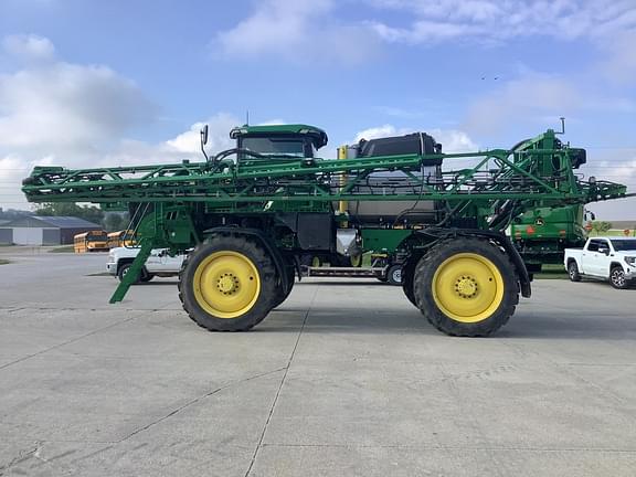 Image of John Deere 412R equipment image 1