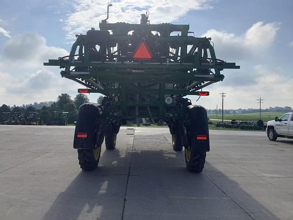 Image of John Deere 412R equipment image 3