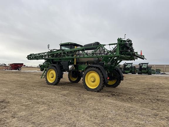 Image of John Deere 412R equipment image 3