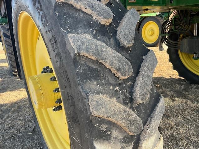 Image of John Deere 412R equipment image 3