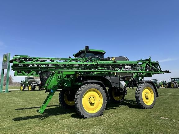 Image of John Deere 412R equipment image 2