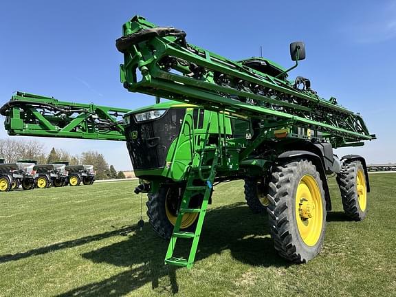 Image of John Deere 412R equipment image 1